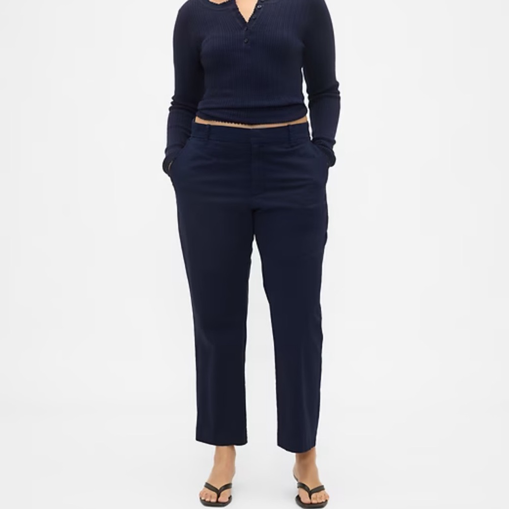 Gap Downtown Khakis Mid rise Navy